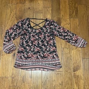 SOCIETY GIRL Womens Shirt Top Blouse Size Medium Hi-Low Floral 3/4 Sleeve Black